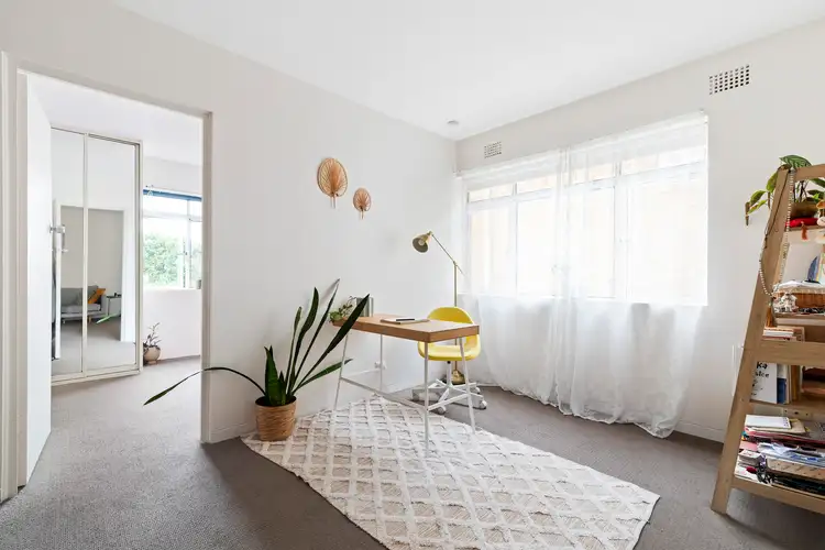 20/15 Kooloora Avenue, Freshwater NSW 2096