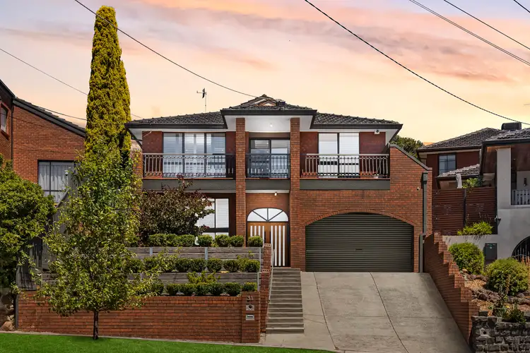 31 Moorna Drive, Airport West VIC 3042