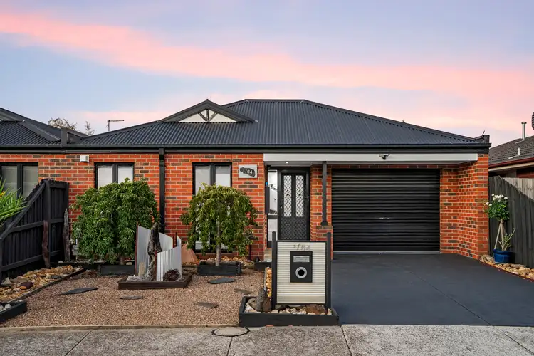 2/64 Allenby Road, Hillside VIC 3037