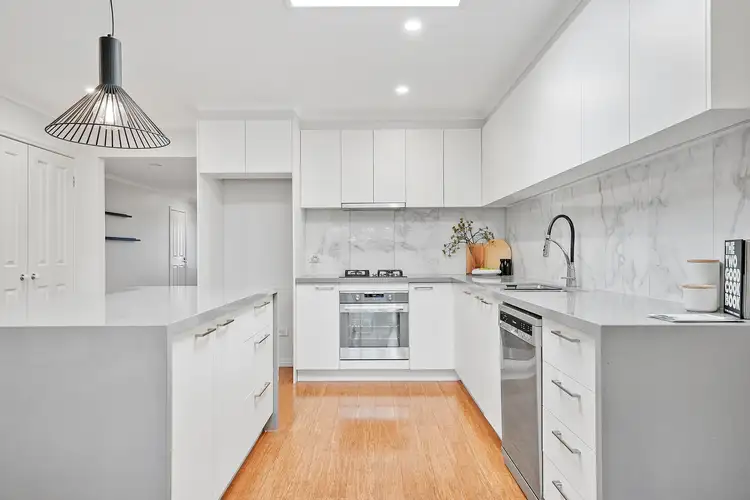 Fifth view of Homely unit listing, 2/64 Allenby Road, Hillside VIC 3037