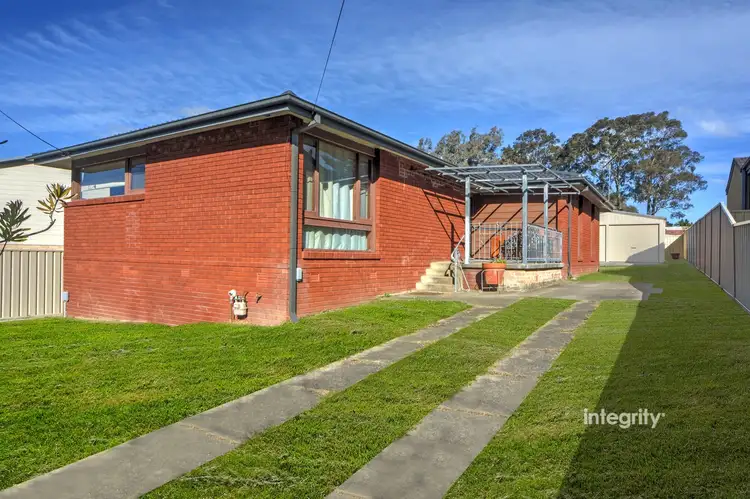 30 Elder Crescent, Nowra NSW 2541