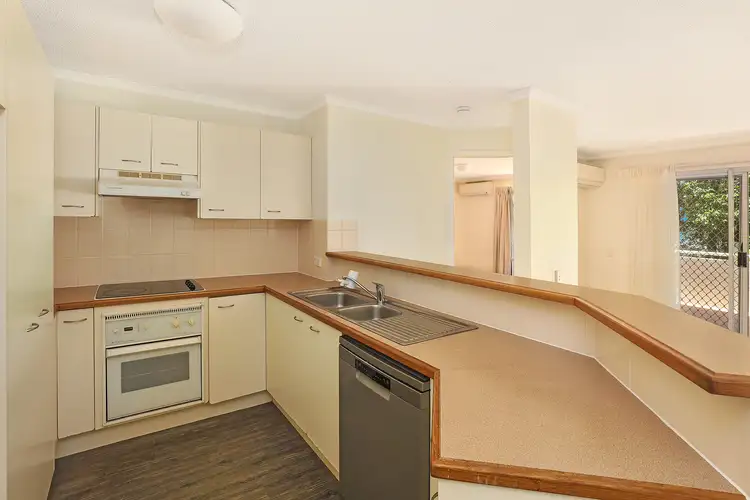 Sixth view of Homely unit listing, 2/91-97 Duporth Avenue, Maroochydore QLD 4558