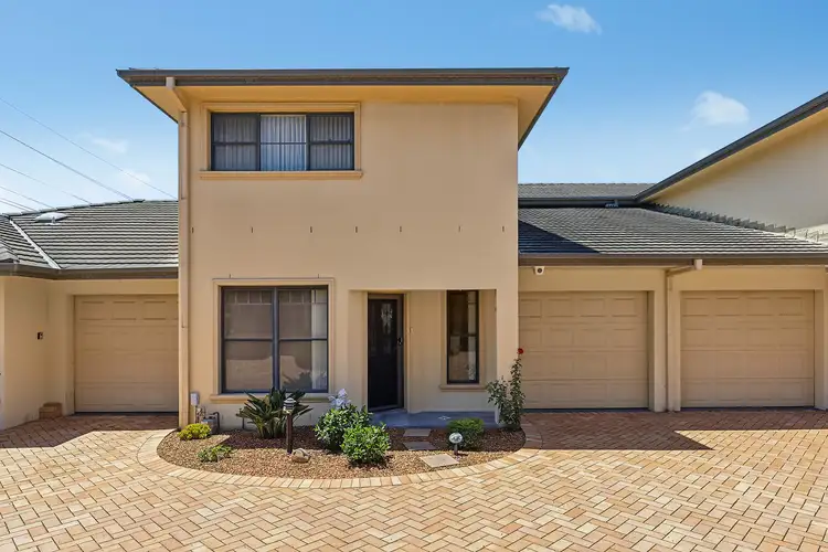 2/11 Bonanza Parade, Sans Souci NSW 2219