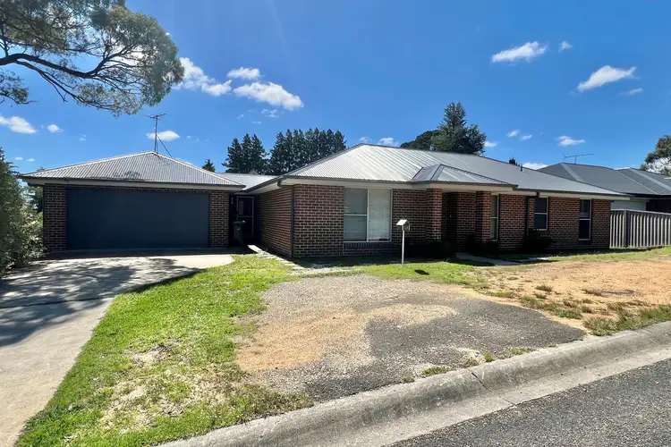 1a Cassilas Street