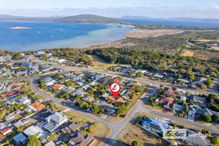 8 Range Court Crescent