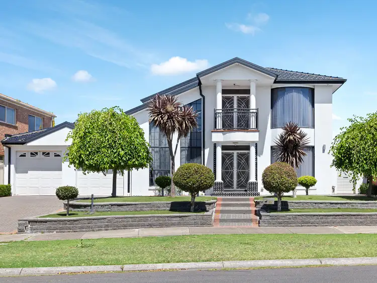 50 Blackman Crescent, Taylors Lakes VIC 3038
