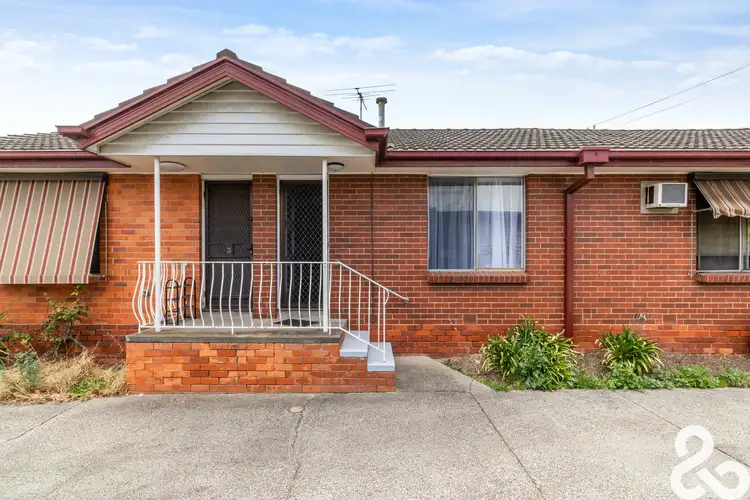 2/55 Martin Street