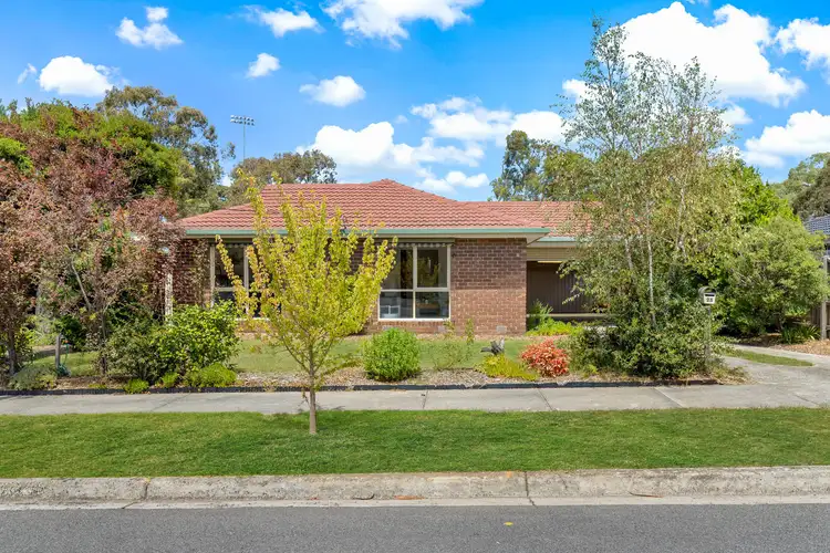 Second view of Homely house listing, 25 Gilchrist Crescent, Sunbury VIC 3429
