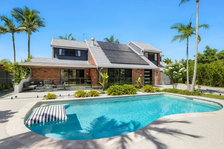 11 Normanby Street, Mermaid Waters QLD 4218