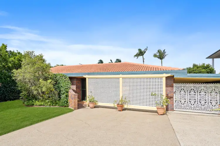 Main view of Homely house listing, 4 Donnington Street, Carindale QLD 4152