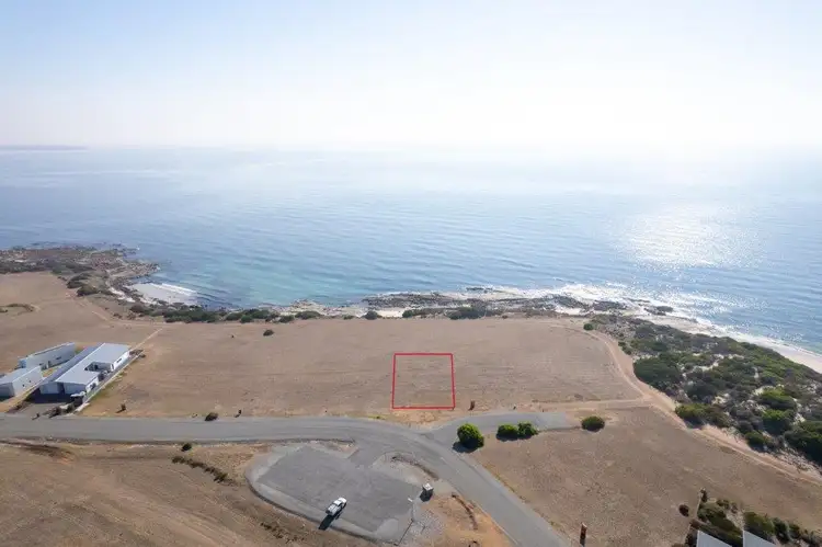23 East Parade, Point Boston SA 5607