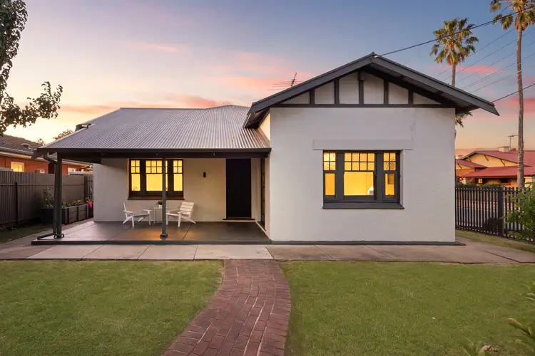 16 St Lawrence Avenue, Croydon SA 5008