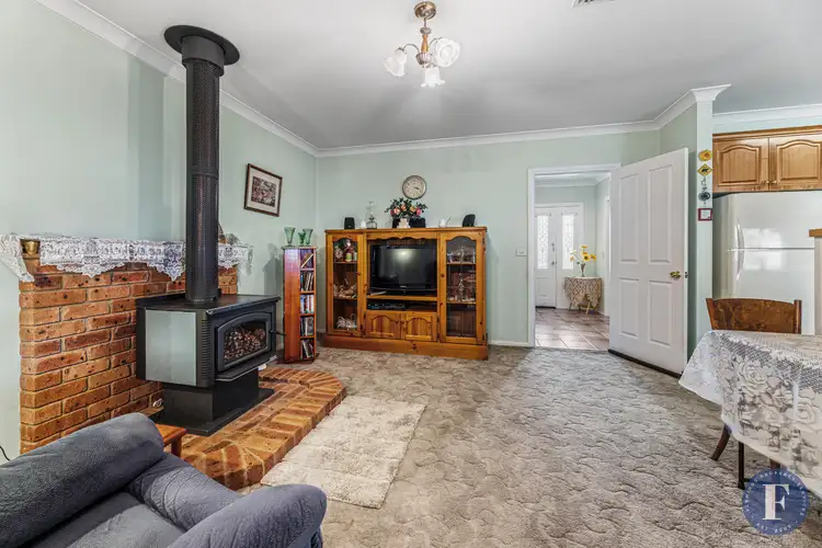 Sixth view of Homely house listing, 17 Pineview Circuit, Young NSW 2594