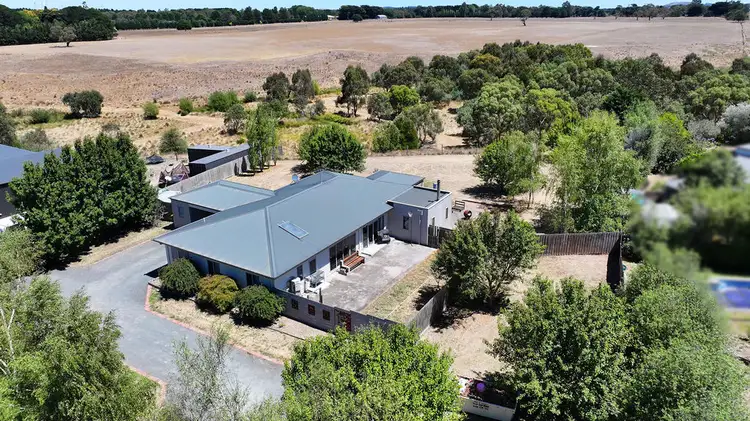 5 Hogan Road, Ballan VIC 3342