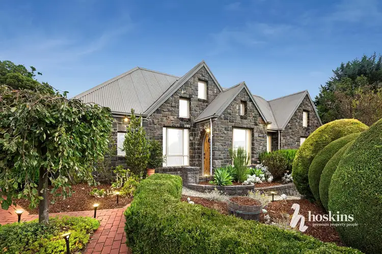 15 Pinnacle Rise, Lilydale VIC 3140
