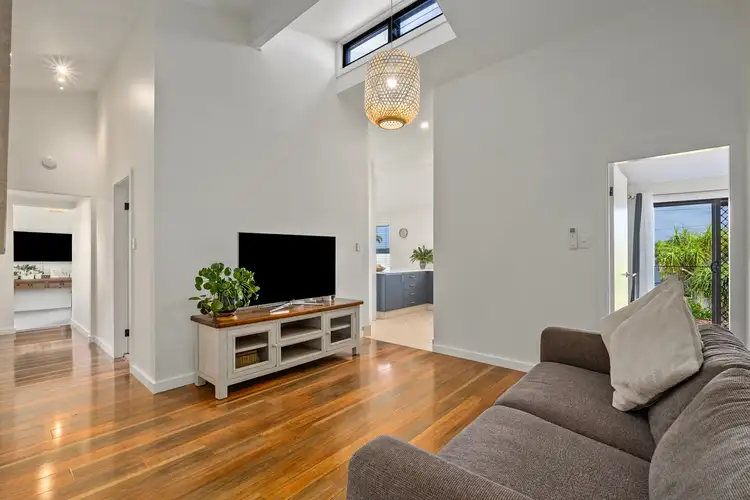 Second view of Homely house listing, 7 Caloola Close, Bateau Bay NSW 2261
