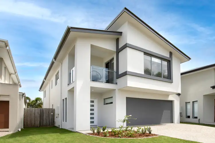 41 Sickle Avenue, Hope Island QLD 4212