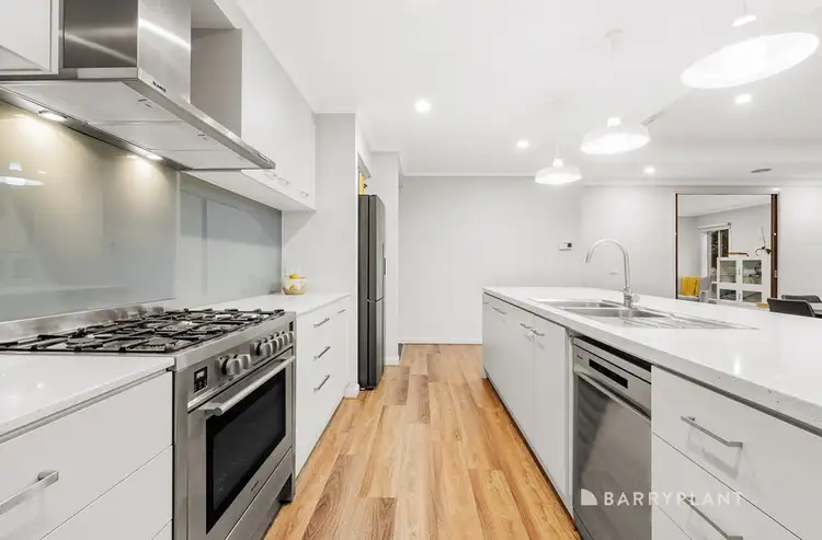26 Greenside Way, Mernda VIC 3754