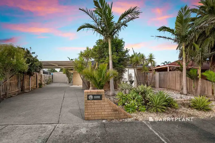 9 Greenacre Crescent, Narre Warren VIC 3805