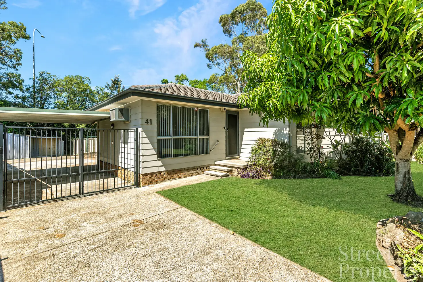 Main view of Homely house listing, 41 Sapphire Drive, Tarro NSW 2322