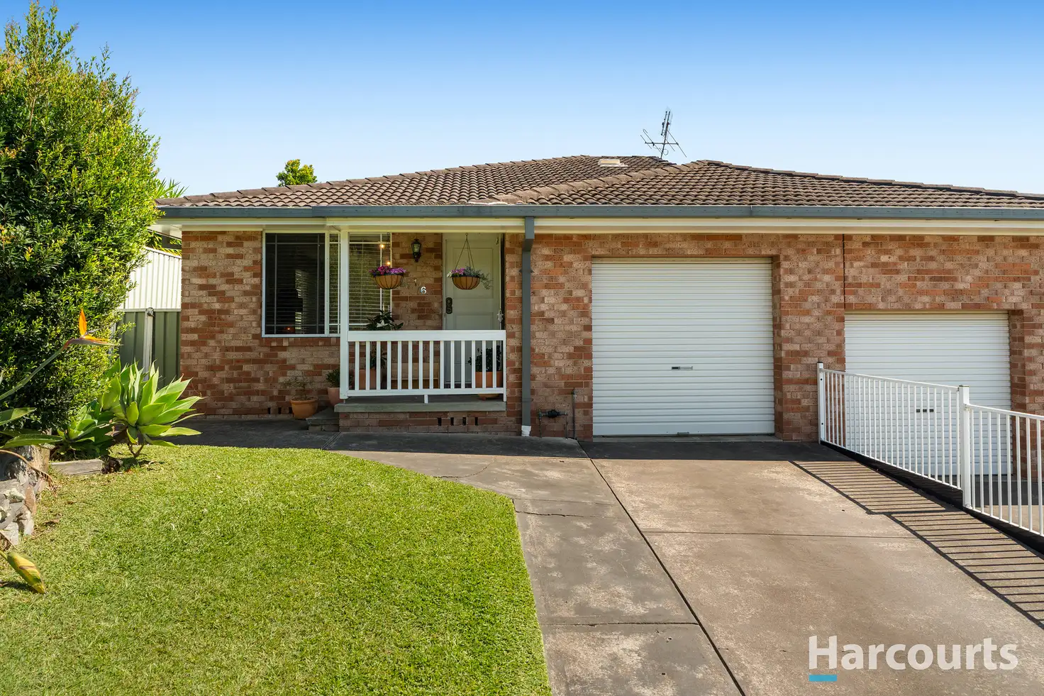 Main view of Homely semi-detached listing, 1/6 Gelfius Crescent, Macquarie Hills NSW 2285
