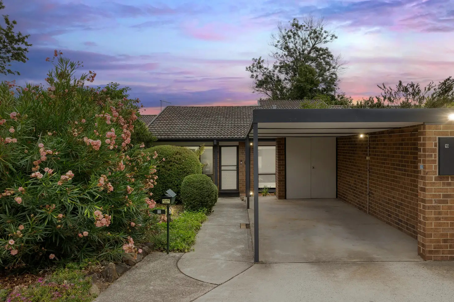 Main view of Homely townhouse listing, 19/7 Watling Place, Weston ACT 2611