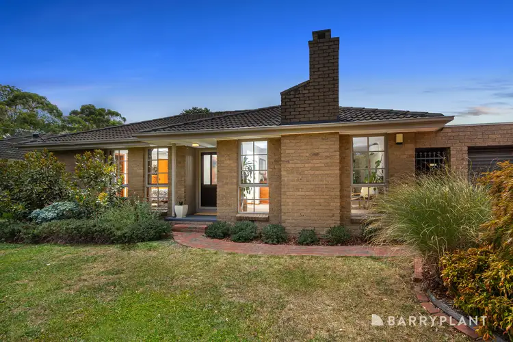 19 Stoneleigh Avenue, Boronia VIC 3155