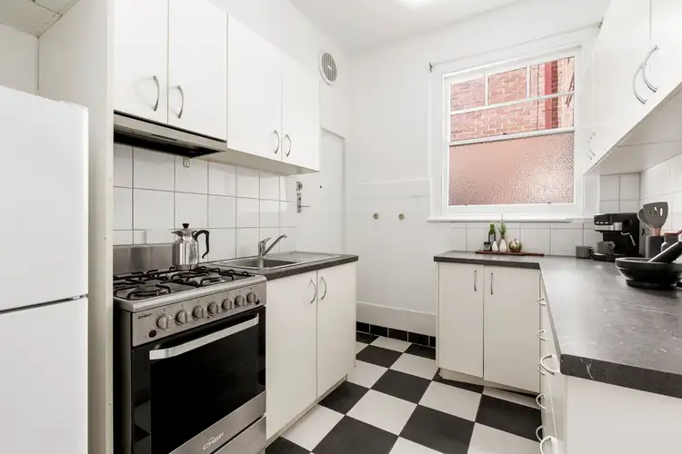 Fifth view of Homely apartment listing, 8/6-18 Princes Street, St Kilda VIC 3182