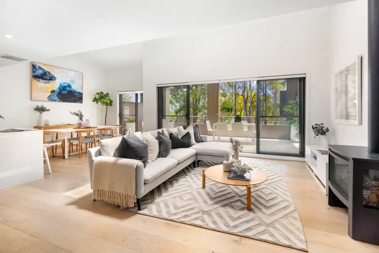 4/2-6 Yindela Street