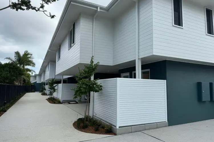 Main view of Homely townhouse listing, 5/98 Park Beach Road, Coffs Harbour NSW 2450