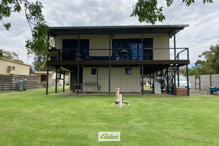 35 Lakeview Avenue, Menindee NSW 2879