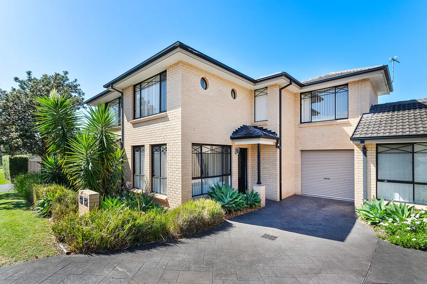 Main view of Homely townhouse listing, 2/1 Pioneer Road, Bellambi NSW 2518