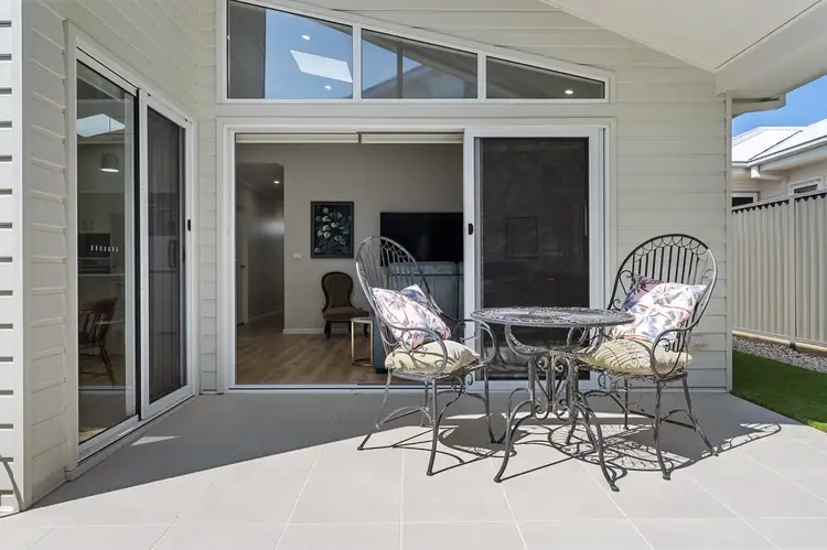 30/65 Eleanor Drive, Lucas VIC 3350