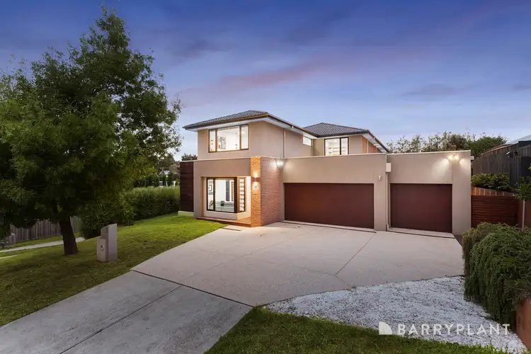 9 Sartina Place, Wandin North VIC 3139