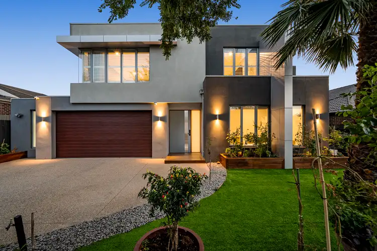 6 Beaufort Parade, Taylors Hill VIC 3037