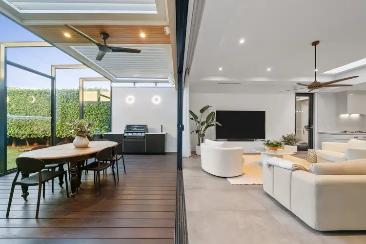 37 Lloyd Street, Strathmore VIC 3041