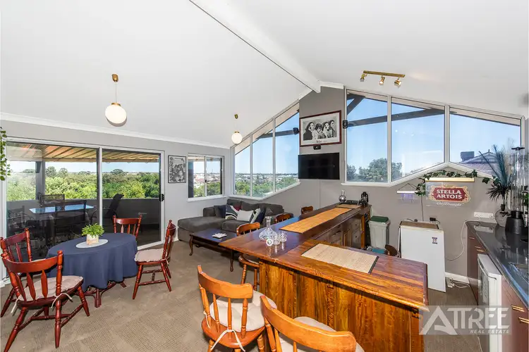 15 Ridgehaven Court, Canning Vale WA 6155