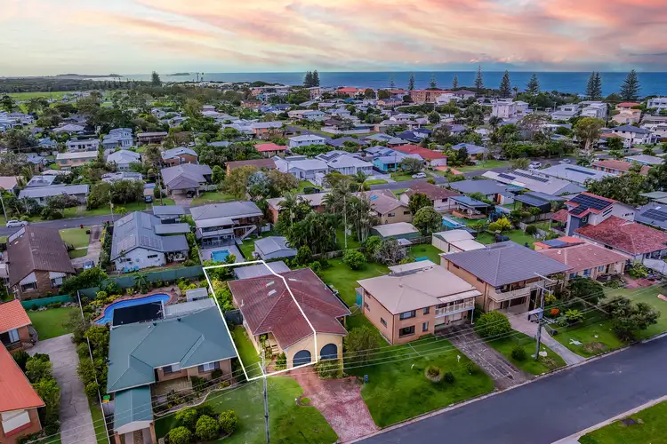 Fifth view of Homely semi-detached listing, 1/30 Ocean Street, Kingscliff NSW 2487