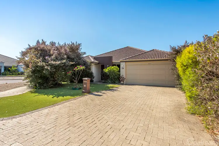16 D'arcole Turn, Secret Harbour WA 6173