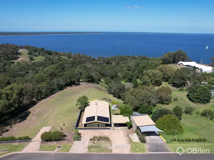 3 Gloria Avenue, Metung VIC 3904