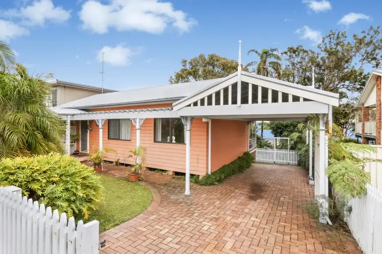 Second view of Homely house listing, 10 Leonard Avenue, Toukley NSW 2263