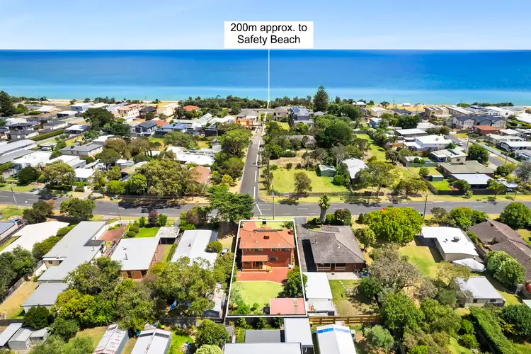 88 Dromana Parade, Safety Beach VIC 3936