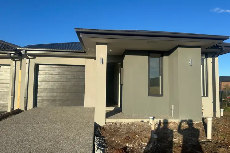 92 Brundell Avenue, Rockbank VIC 3335
