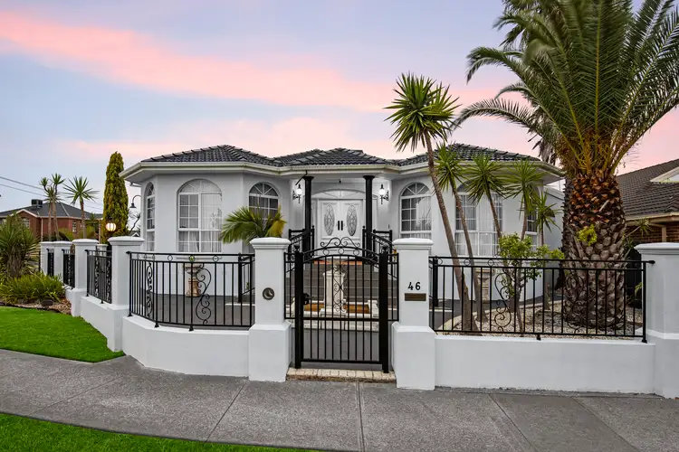 46 Palmerston Crescent, Taylors Lakes VIC 3038