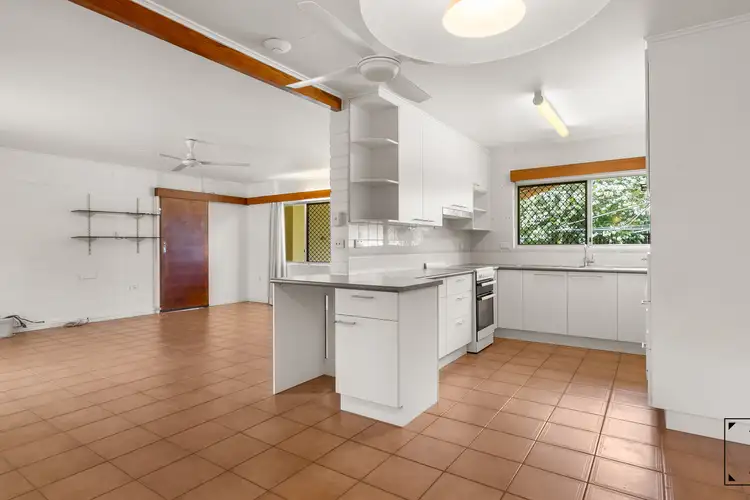 Fifth view of Homely house listing, 117-119 Greenslopes Street, Edge Hill QLD 4870