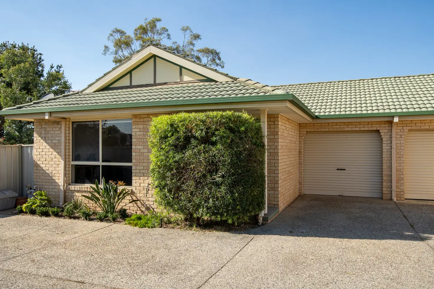 Main view of Homely townhouse listing, 4/738 Lavis Street, East Albury NSW 2640