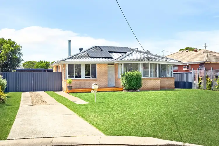 8 Edward Close, Werrington NSW 2747