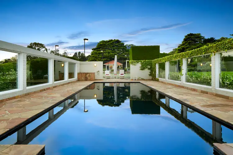 11 Williams Road, Mount Eliza VIC 3930