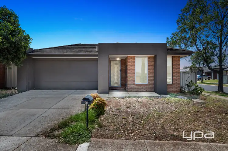 17 Riverina Boulevard, Brookfield VIC 3338