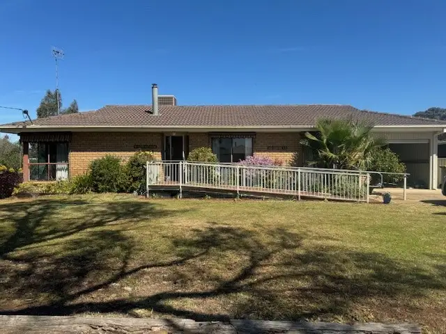 142 High Street, Charlton VIC 3525